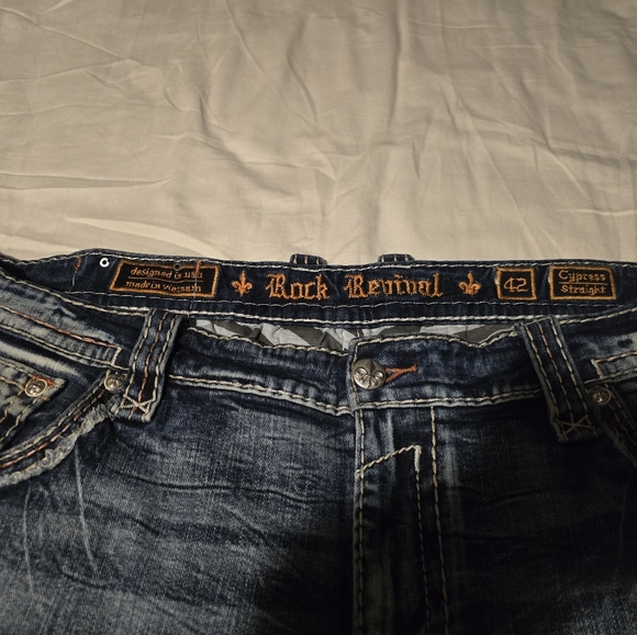 Rock Revival Jeans - Picture 3 of 3